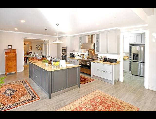 4 BEDROOM HOUSE FOR SALE IN HURLINGHAM